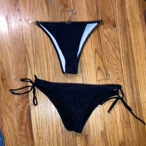 Set of 2 black bathing suit bottoms
